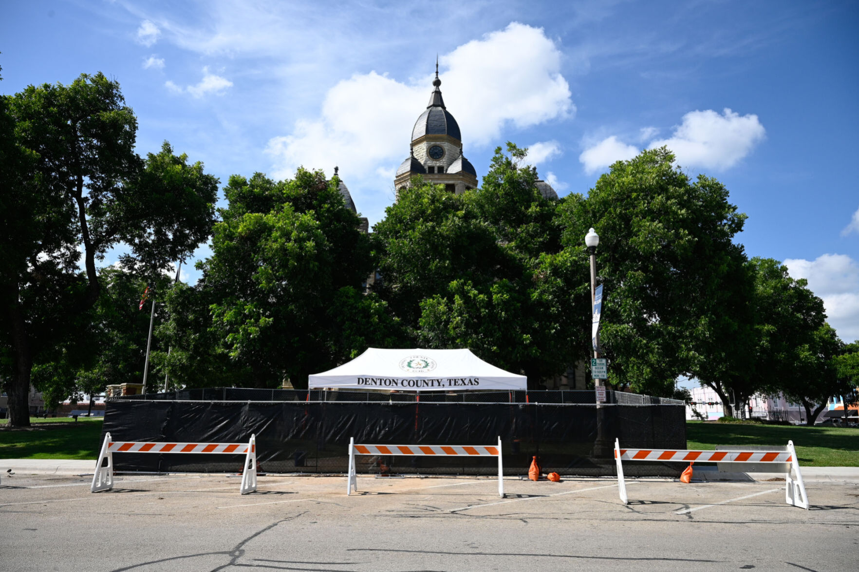 20200625_drc_news_PostMonument_6.jpg